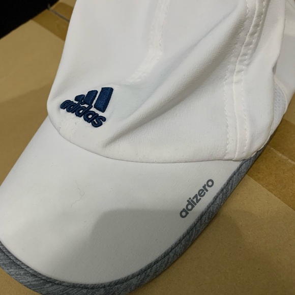 Adidas strap-back cap - Picture 2 of 2